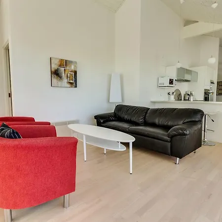 Three-bedroom Holiday In *